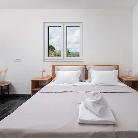 فيلة Luxury Jakov With Pool *