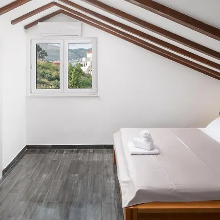 Luxury Jakov With Pool Villa