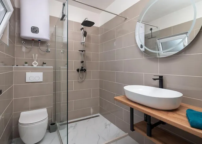 Luxury Jakov With Pool Villa *