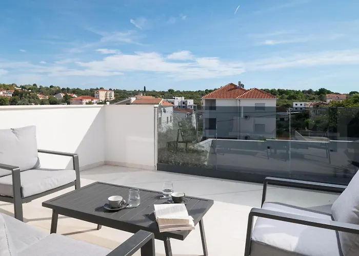 Luxury Jakov With Pool Trogir