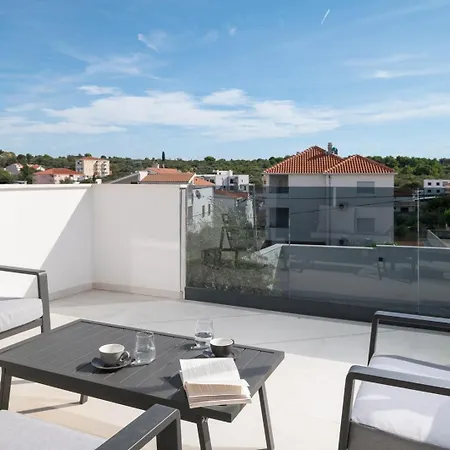 Luxury Jakov With Pool トロギール
